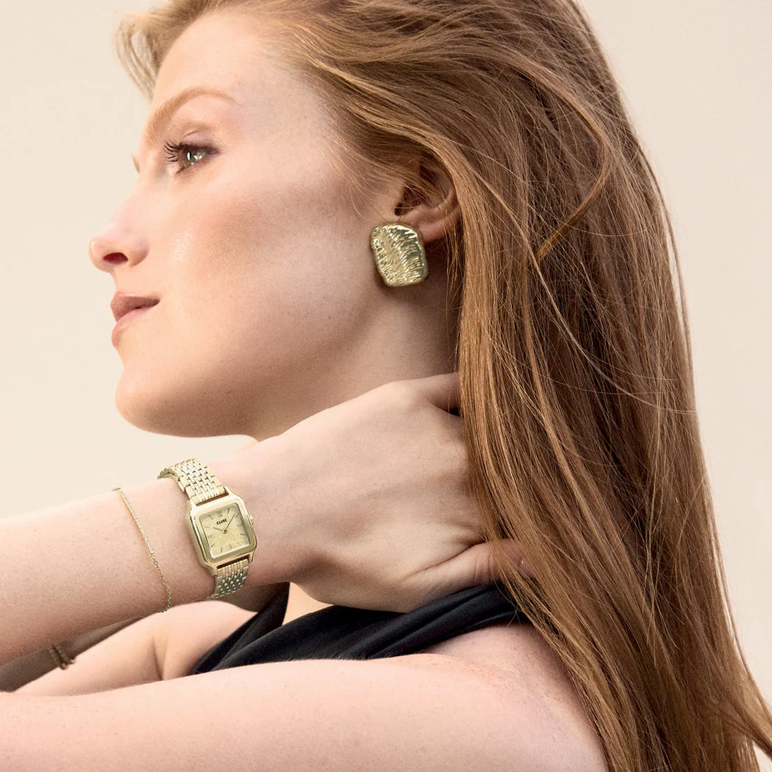 Élevé Sand Textured Earrings, Gold Colour - Image 4