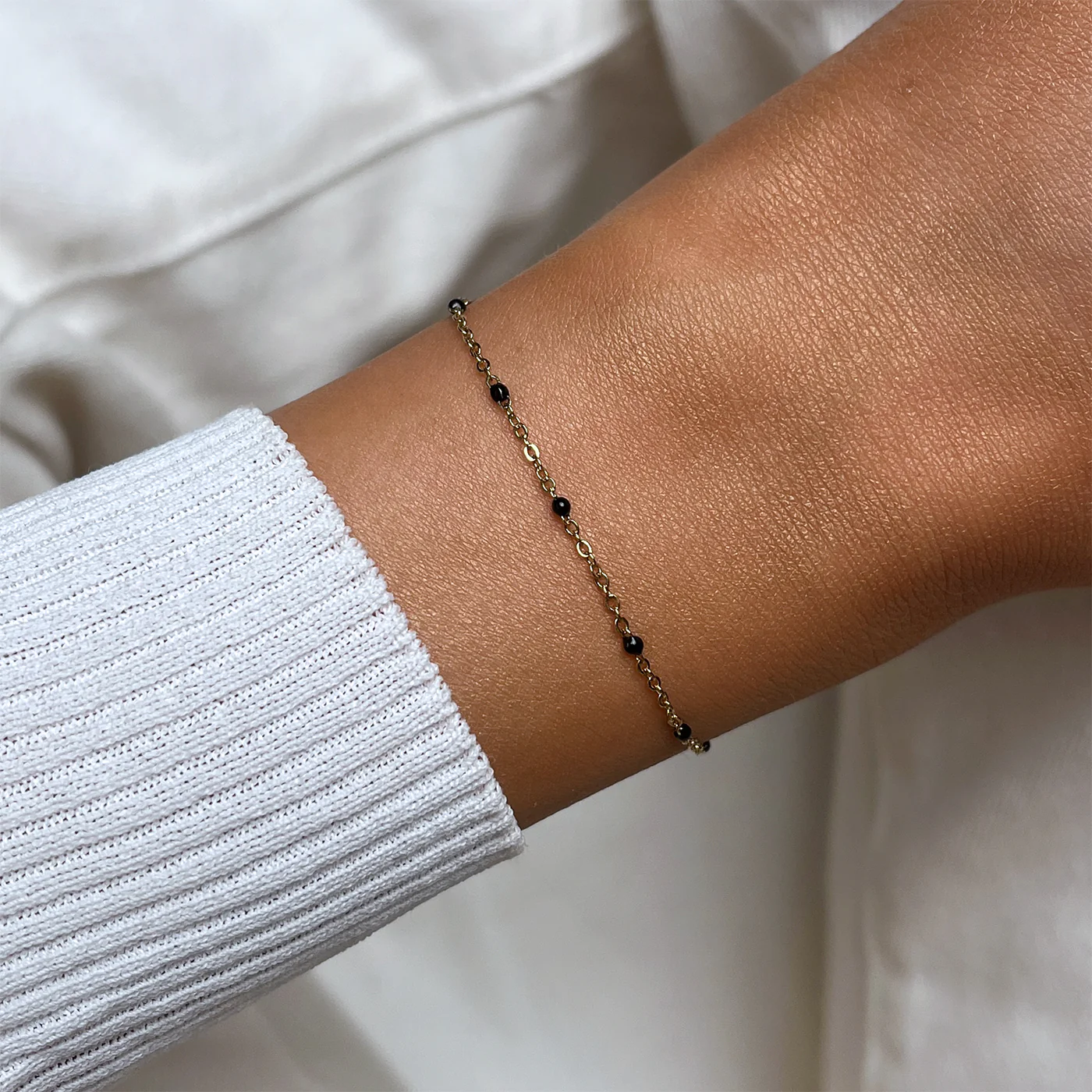 Essentielle Black Epoxy Bracelet, Gold Colour - Image 2