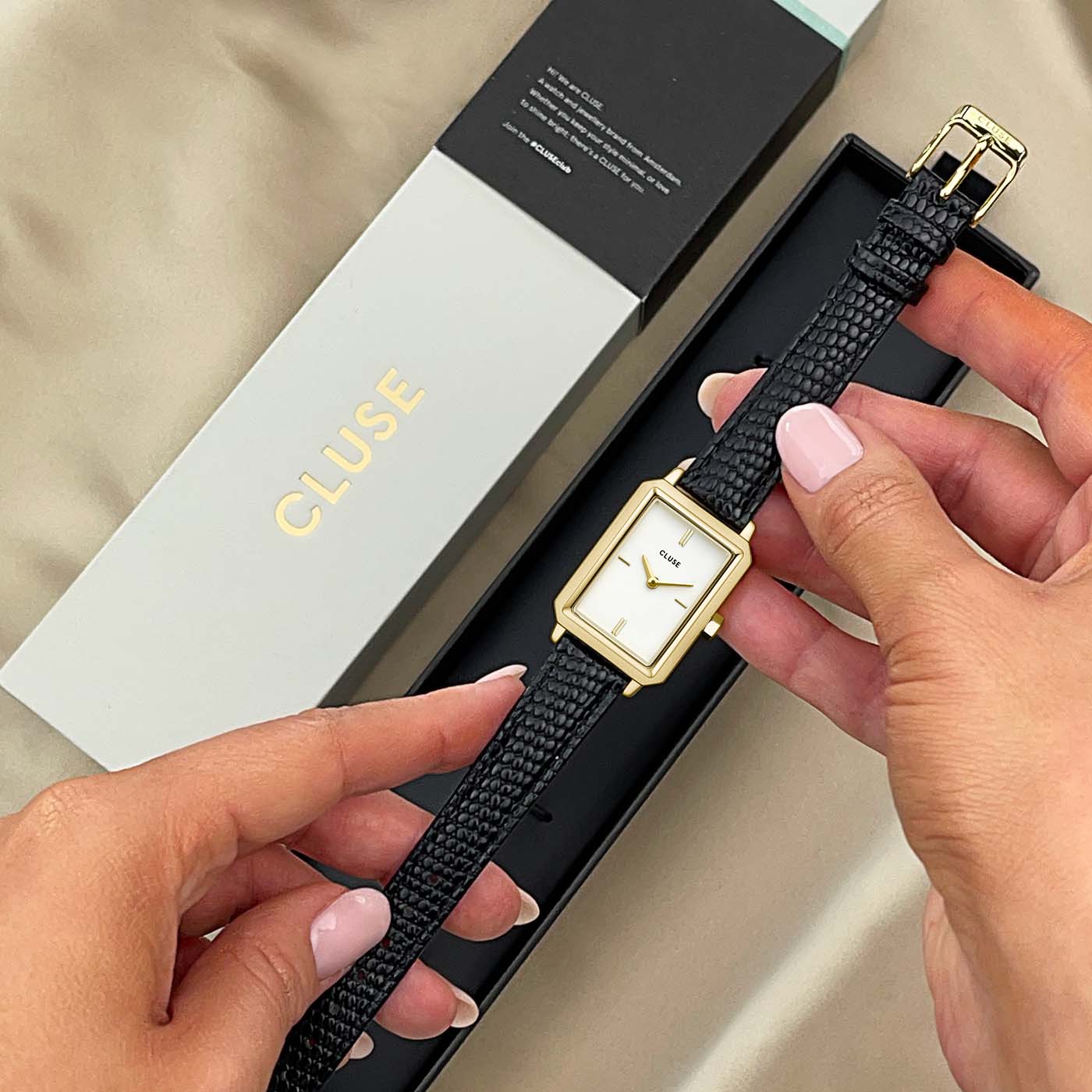 Fluette Watch Leather, Black Lizard, Gold Colour - Image 7