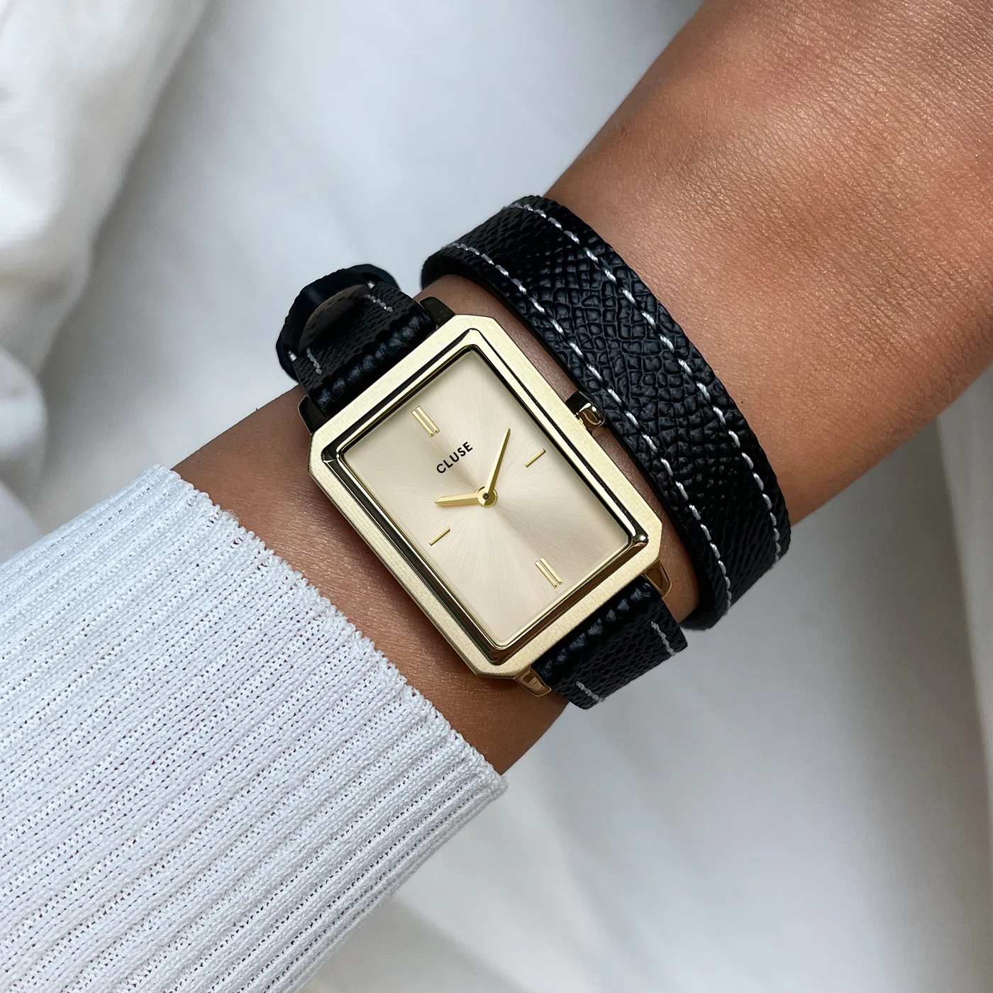 Fluette Watch Double Leather, Black, Full Gold Colour - Image 2