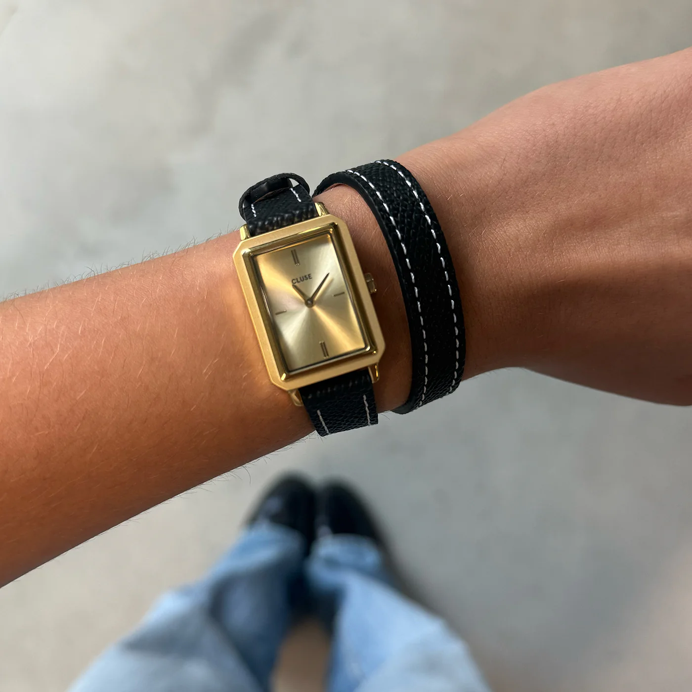 Fluette Watch Double Leather, Black, Full Gold Colour - Image 7