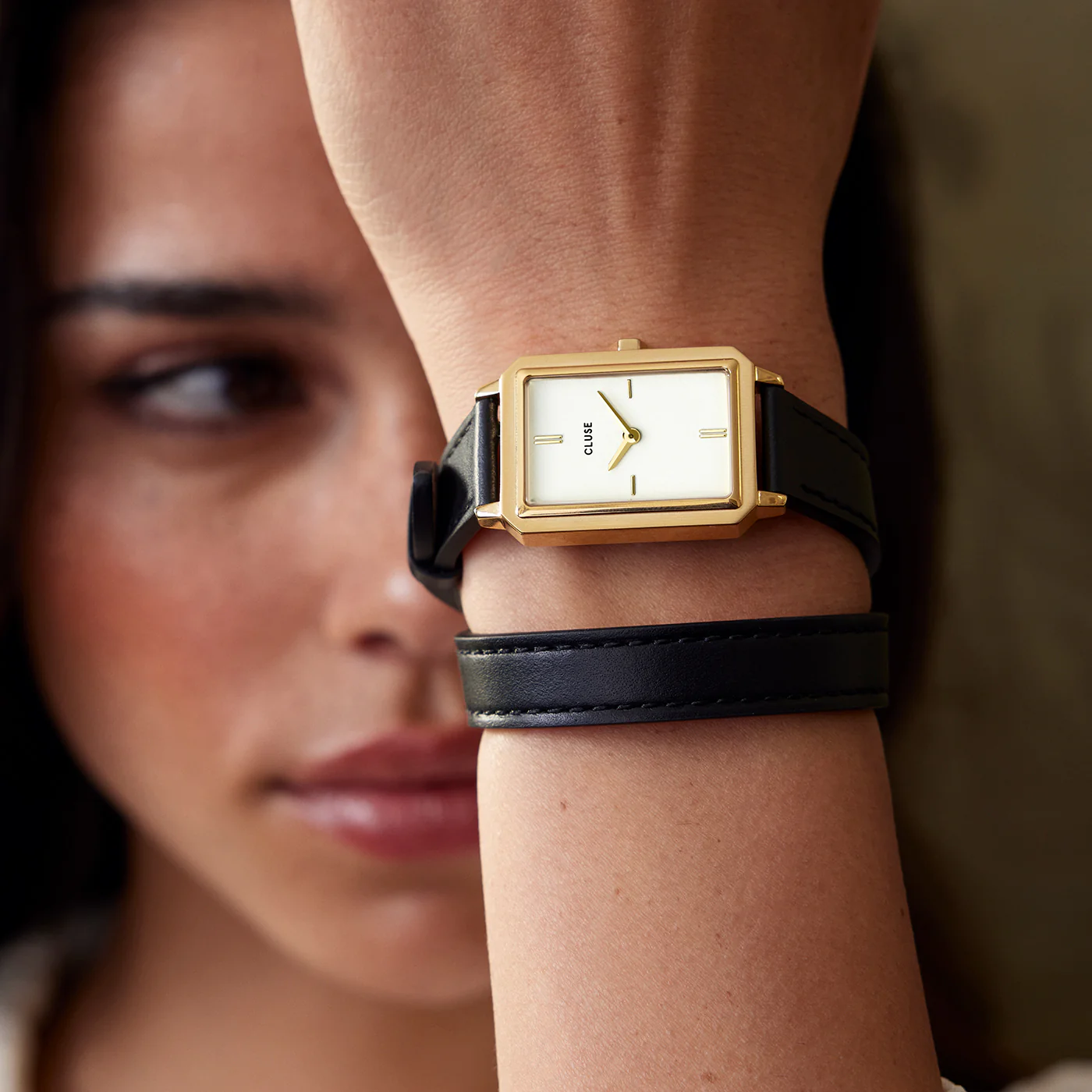 Fluette Watch Double Leather Black, Gold Colour - Image 7