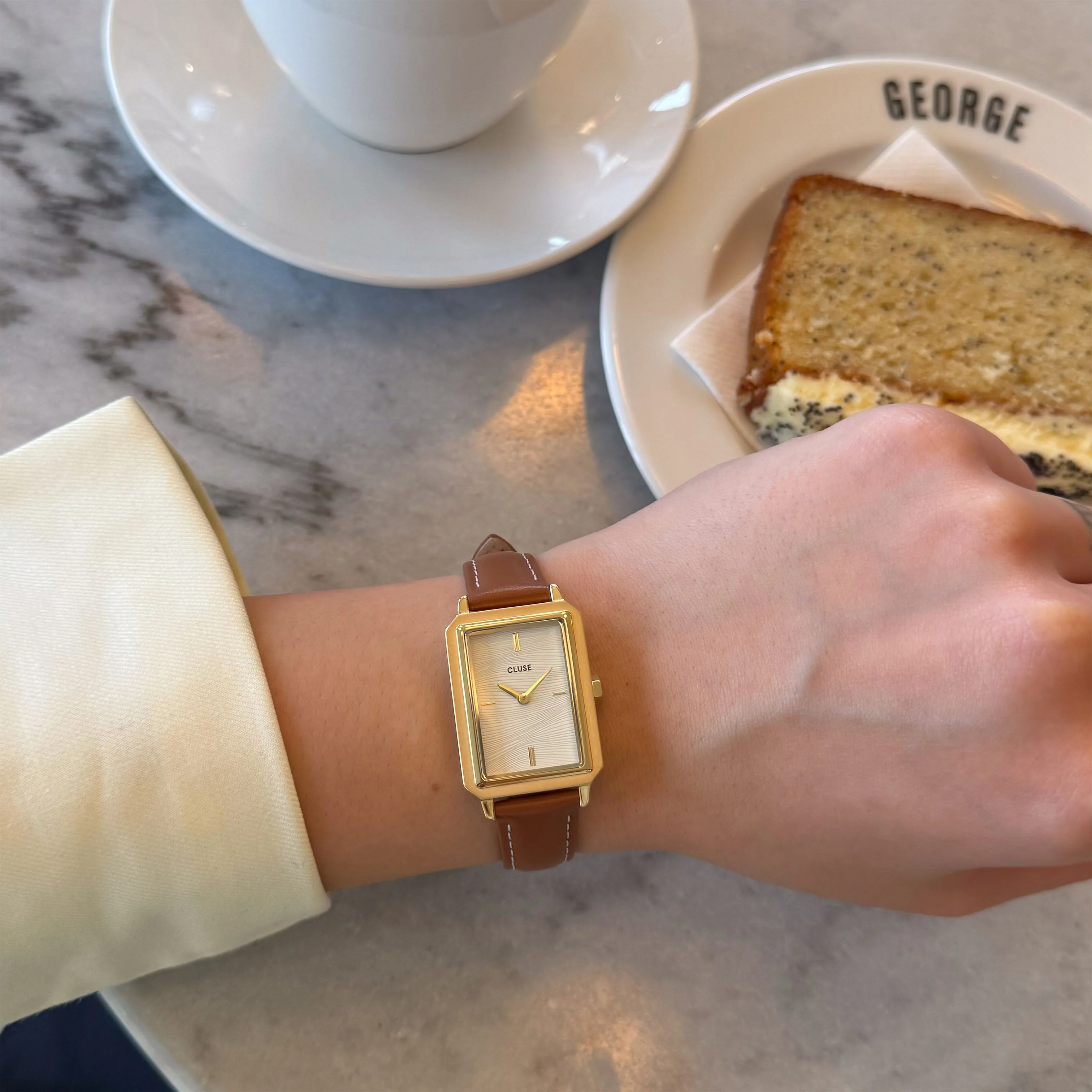 Fluette Watch Leather Nutshell, Sand Texture White, Gold Colour - Image 8
