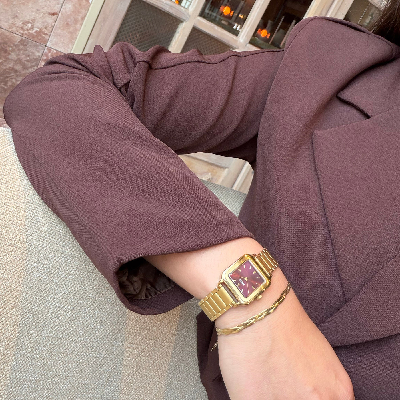 Gift Box Gracieuse Petite Watch Steel, Dark Cherry & Braided Snake Bracelet, Gold Colour - Image 10
