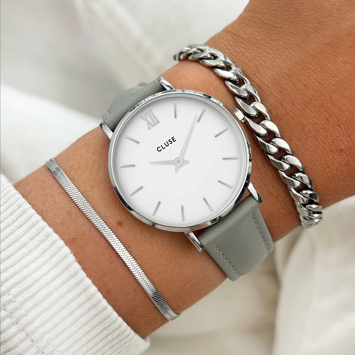 Gift Box Minuit Watch Mesh, Silver Colour & Grey Leather Strap - Image 6