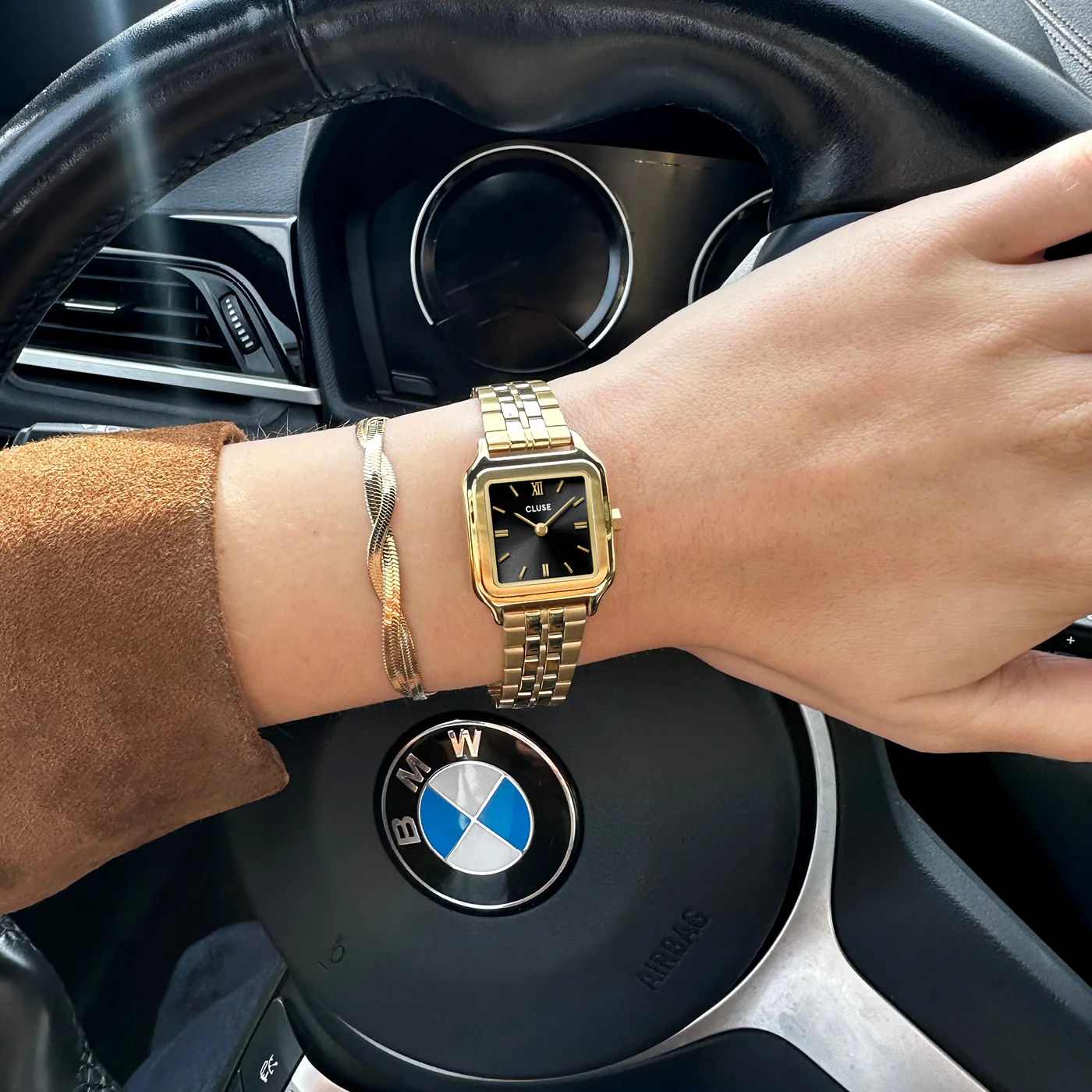 Gift Box Gracieuse Petite Watch Steel, Black & Twisted Snake Bracelet, Gold Colour - Image 10