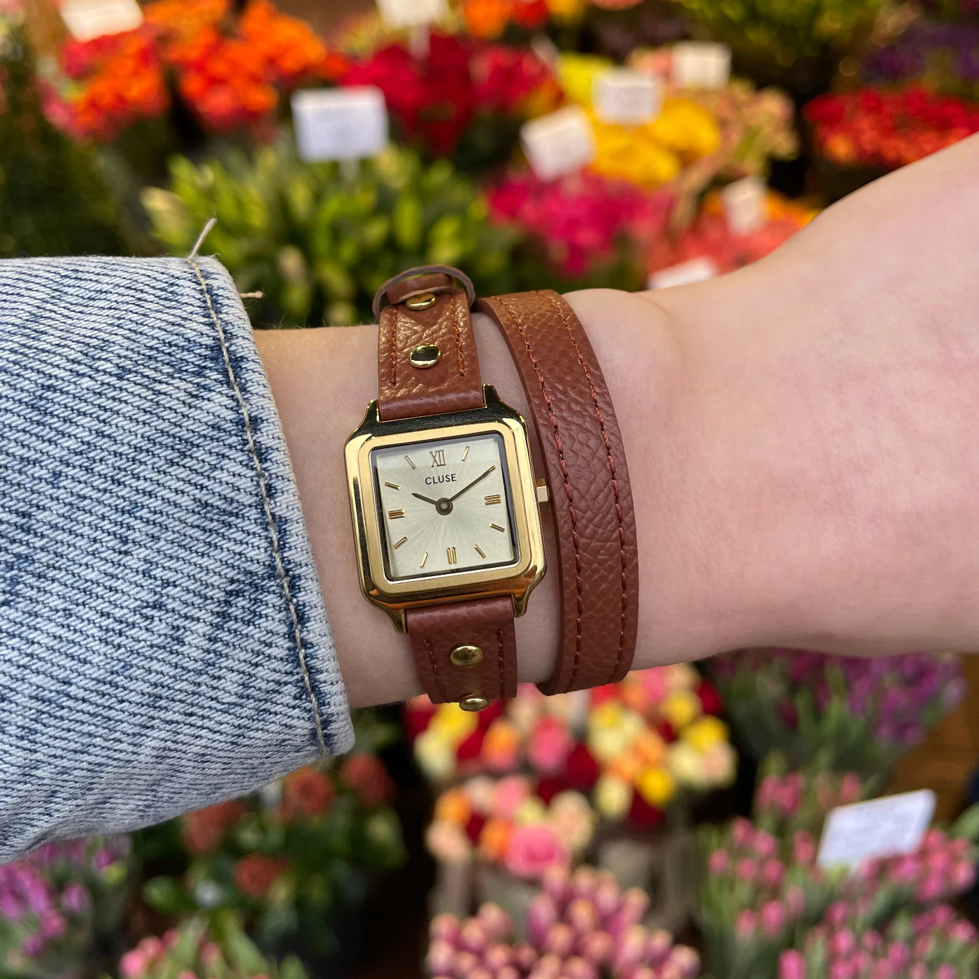 Gracieuse Mini Watch Double Leather Nutshell, Studs, Gold Colour - Image 7