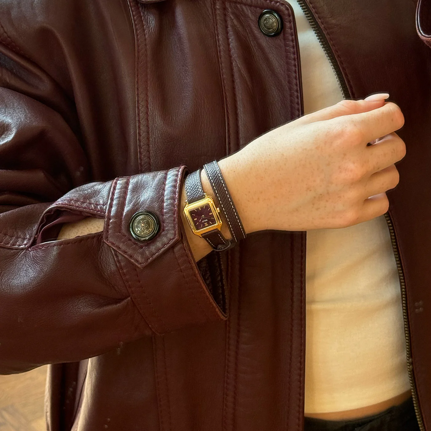 Gracieuse Mini Watch Double Leather, Wine, Gold Colour - Image 9