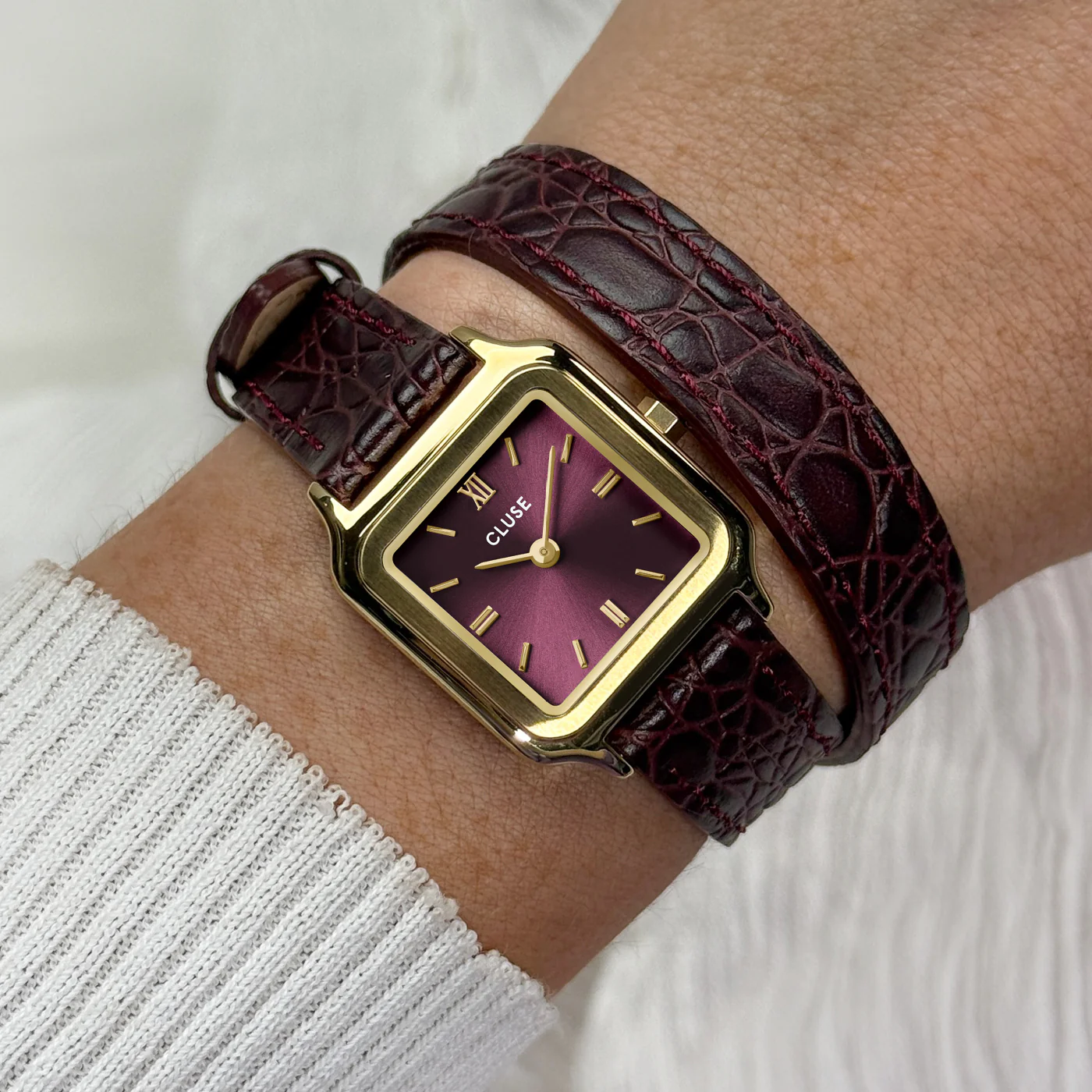 Gracieuse Petite Watch Double Crocodile Leather, Wine, Gold Colour - Image 2