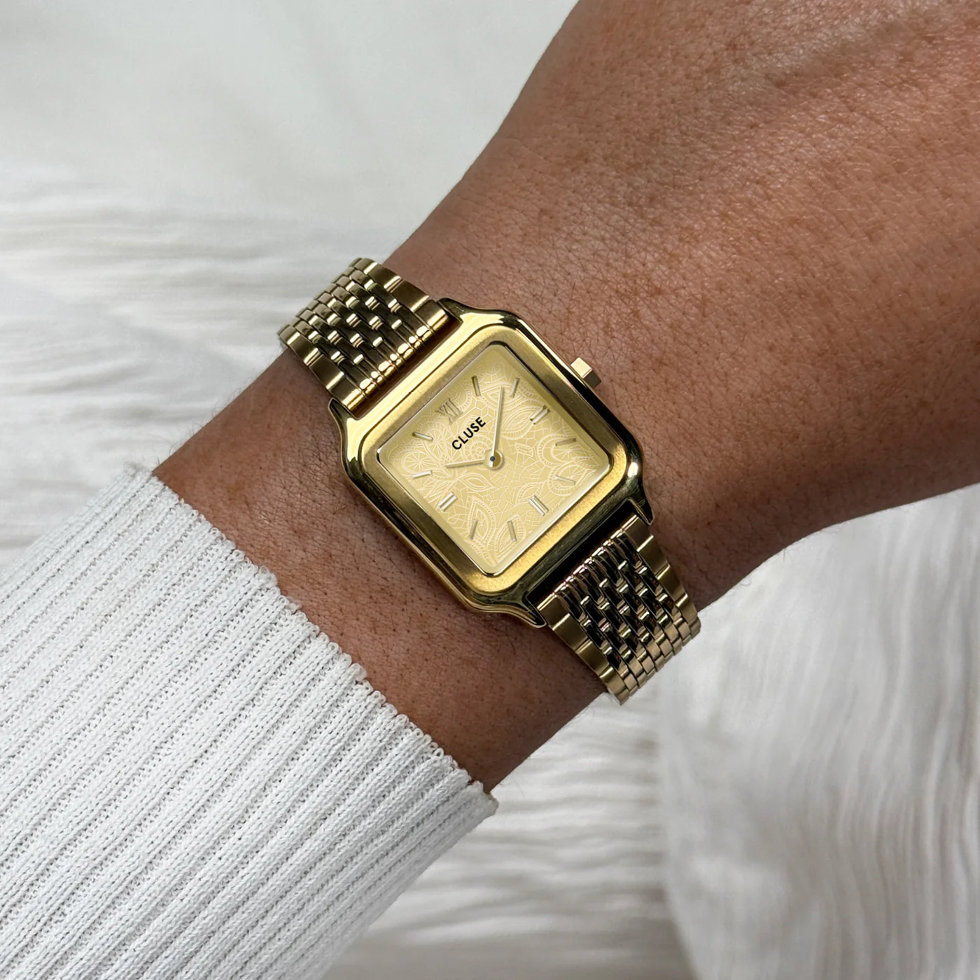 Gracieuse Petite Watch Steel, Lace Textured, Gold Colour - Image 2