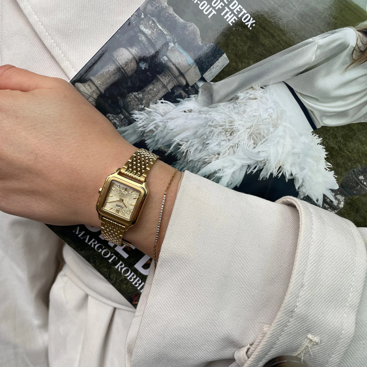 Gracieuse Petite Watch Steel, Lace Textured, Gold Colour - Image 8