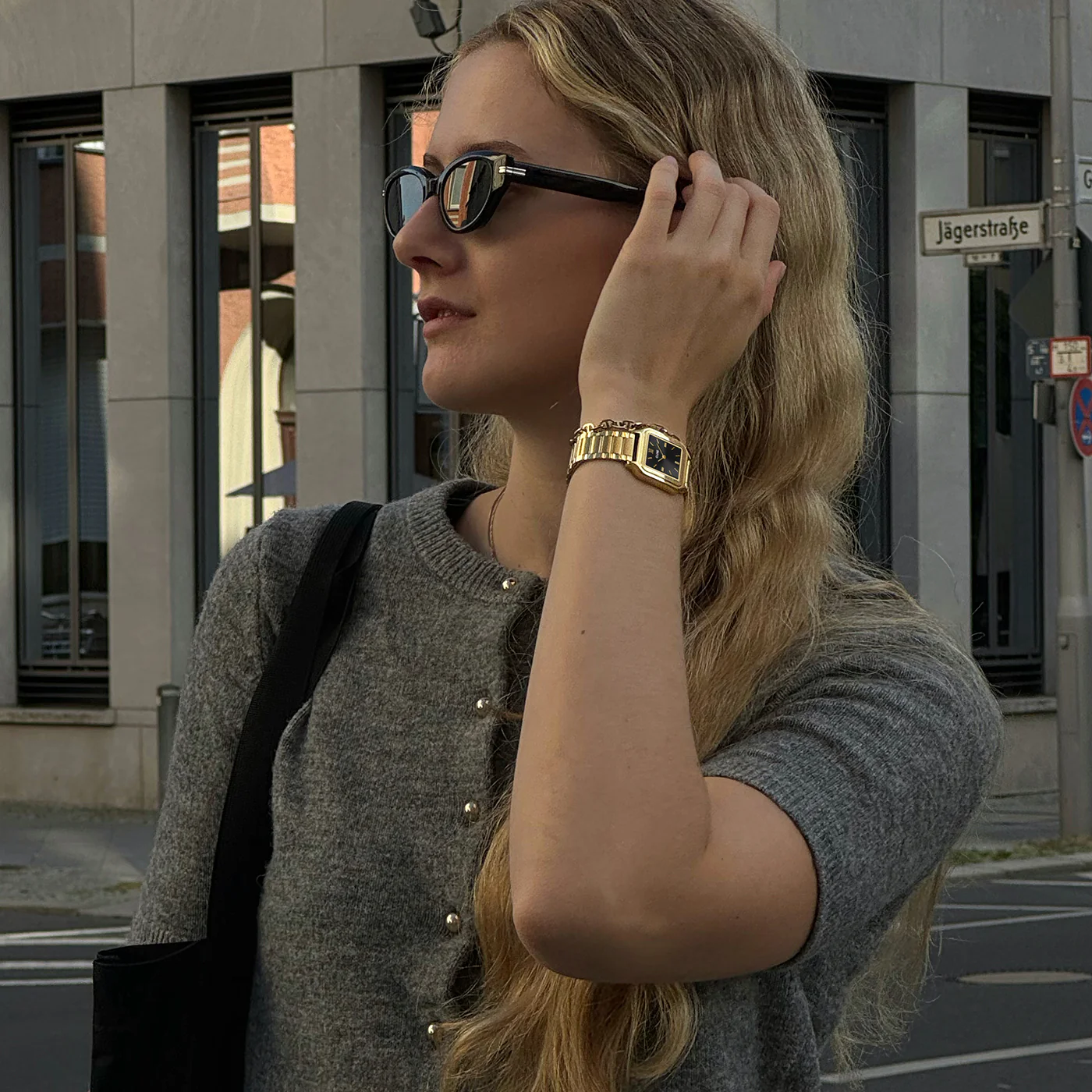 Gracieuse Watch Steel, Black, Gold Colour - Image 7