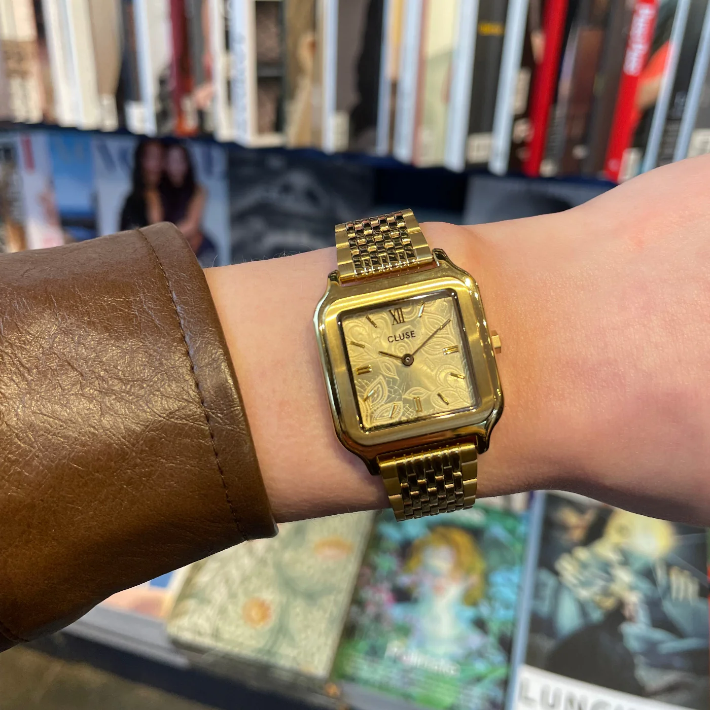 Gracieuse Watch Steel, Lace Textured, Gold Colour - Image 7