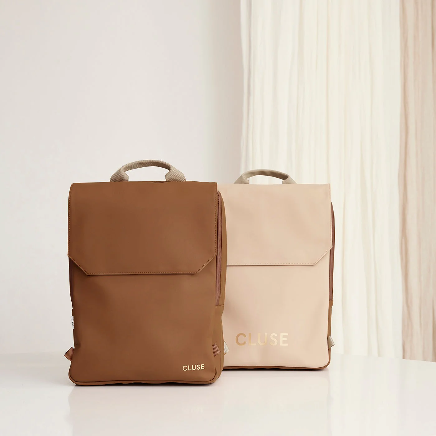 Le Réversible Backpack, Camel Beige, Gold Colour - Image 10