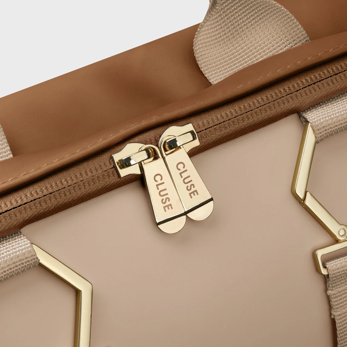 Le Réversible Backpack, Camel Beige, Gold Colour - Image 6