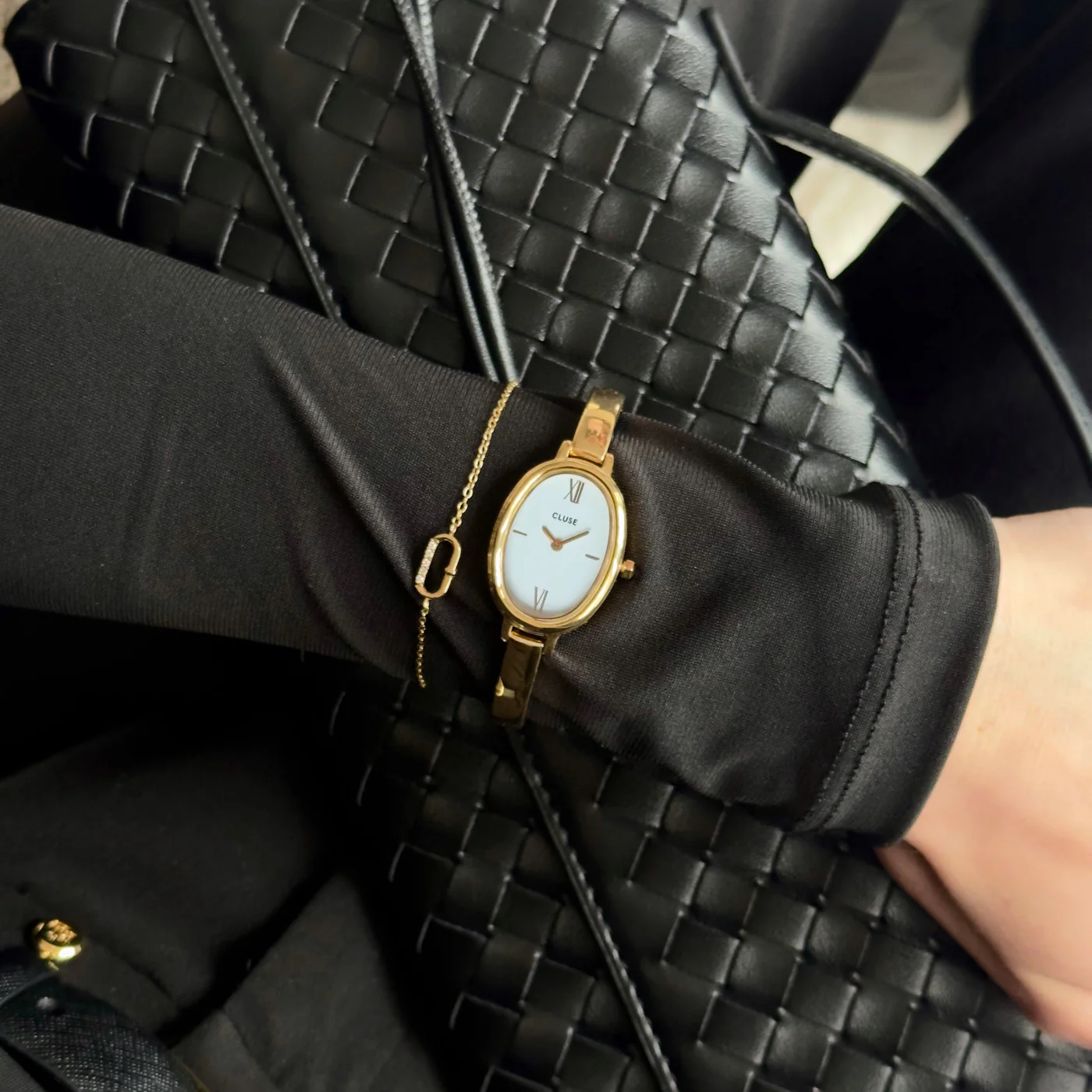 L'Ovale Watch Steel, White, Gold Colour - Image 10
