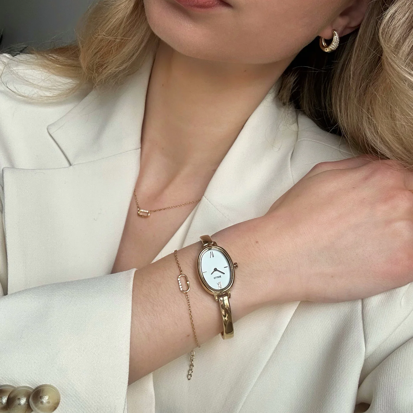 L'Ovale Watch Steel, White, Gold Colour - Image 11