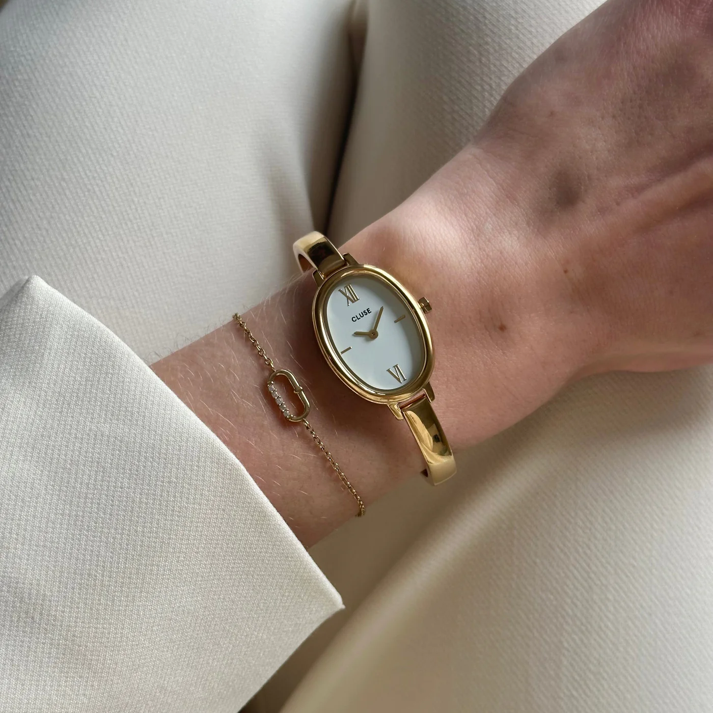 L'Ovale Watch Steel, White, Gold Colour - Image 12