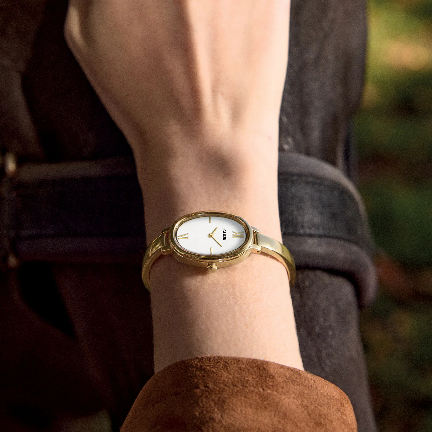 L'Ovale Watch Steel, White, Gold Colour - Image 7