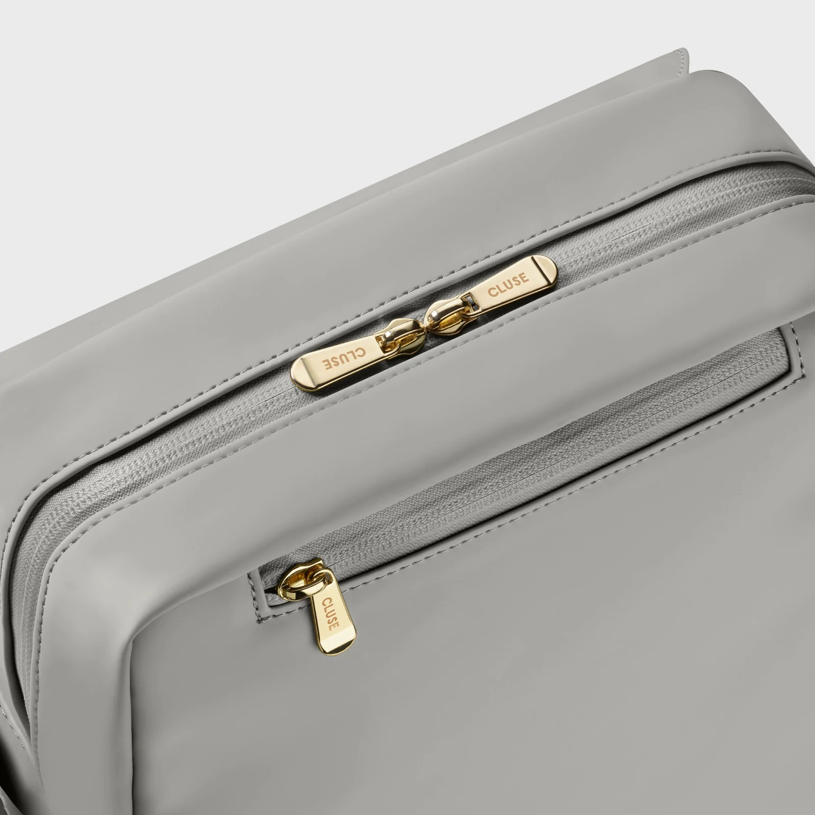Nuitée Petite Backpack, Light Grey, Gold Colour - Image 3