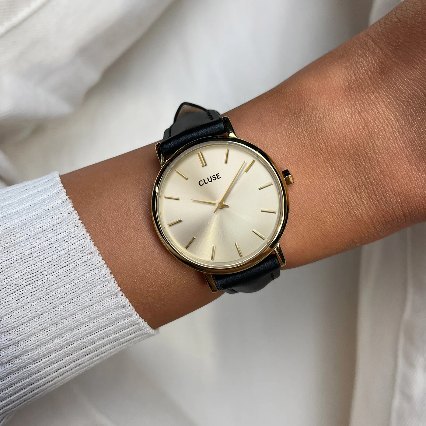 Gift Box Pavane Petite 2.0 Watch Steel, Gold Colour & Black Leather Strap - Image 4